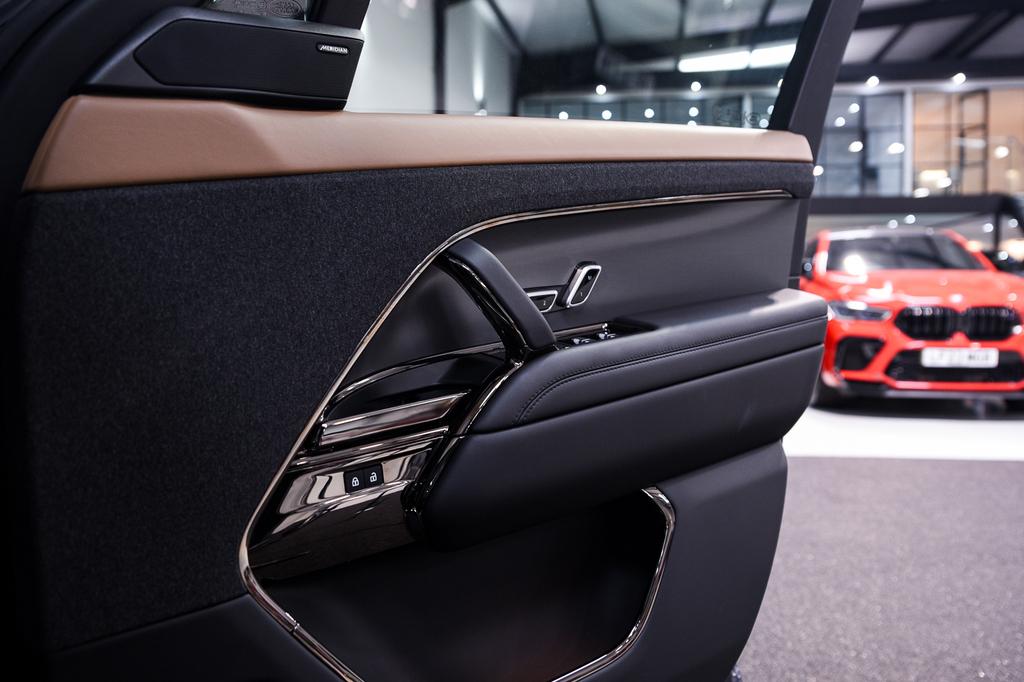 Land Rover Range Rover Sport Edition Red #25
