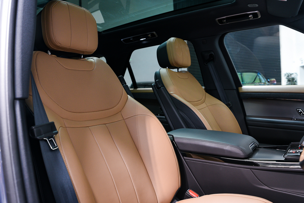 Land Rover Range Rover Sport Edition Red #9