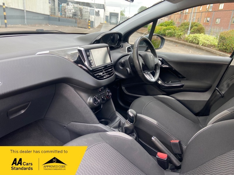 Peugeot 208 1.0 Vti Puretech Active Euro 5 Silver #9