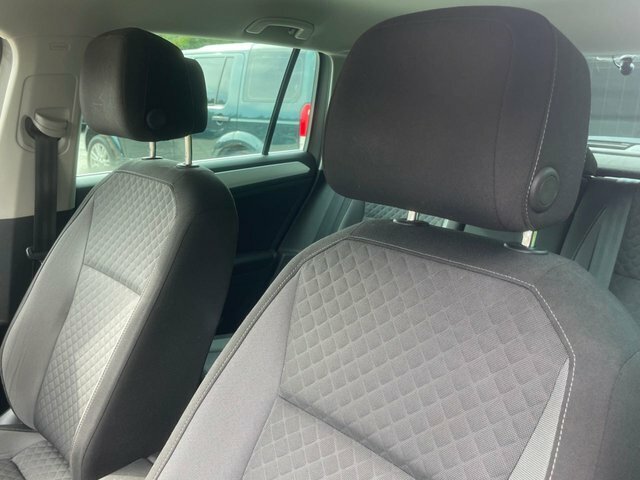 Volkswagen Tiguan Se Navigation White #12