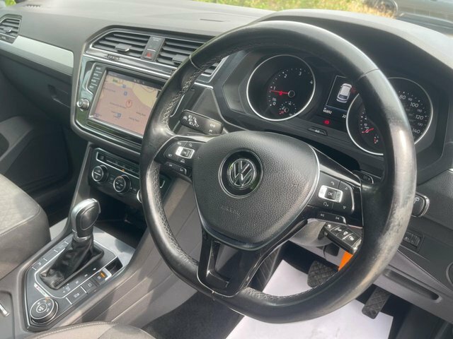 Volkswagen Tiguan Se Navigation White #21