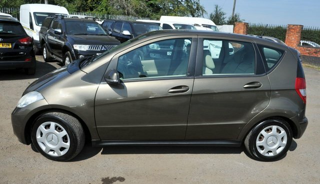 Mercedes-Benz A Class 2010 1.5 A160 Classic Se Hatchback Cvt Brown #4