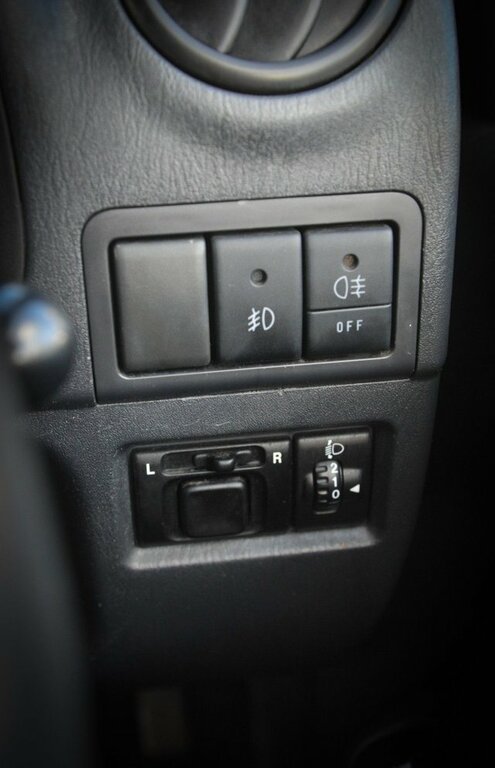 Suzuki Jimny Estate Jlx 200505 Beige #19
