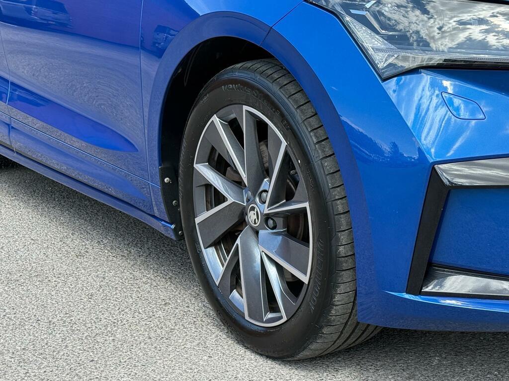Skoda ENYAQ Vrs Green #9