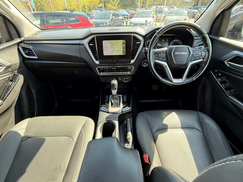 Isuzu D-Max 1.9 Td Dl40 Pickup Double Cab 4Wd WJ21GBX Black #2