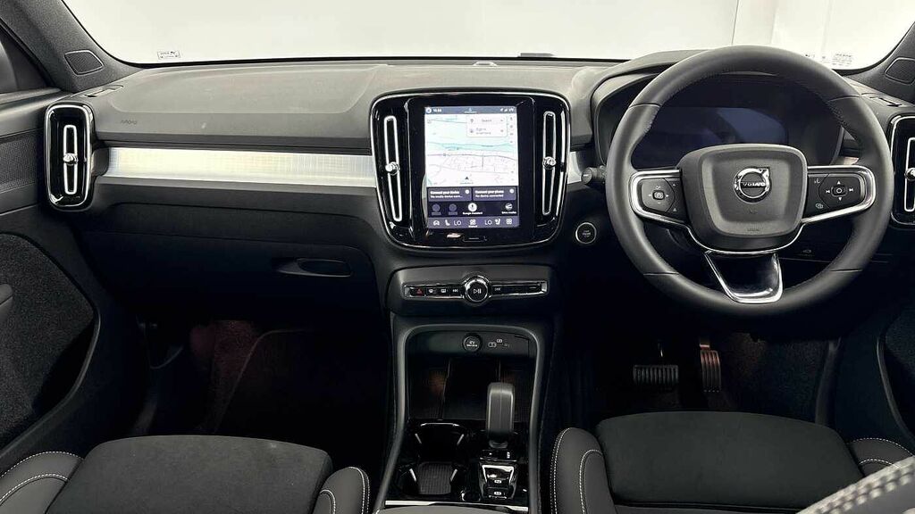 Volvo XC40 Plus, B3 Mild Hybrid, Dark KO26PBU White #5