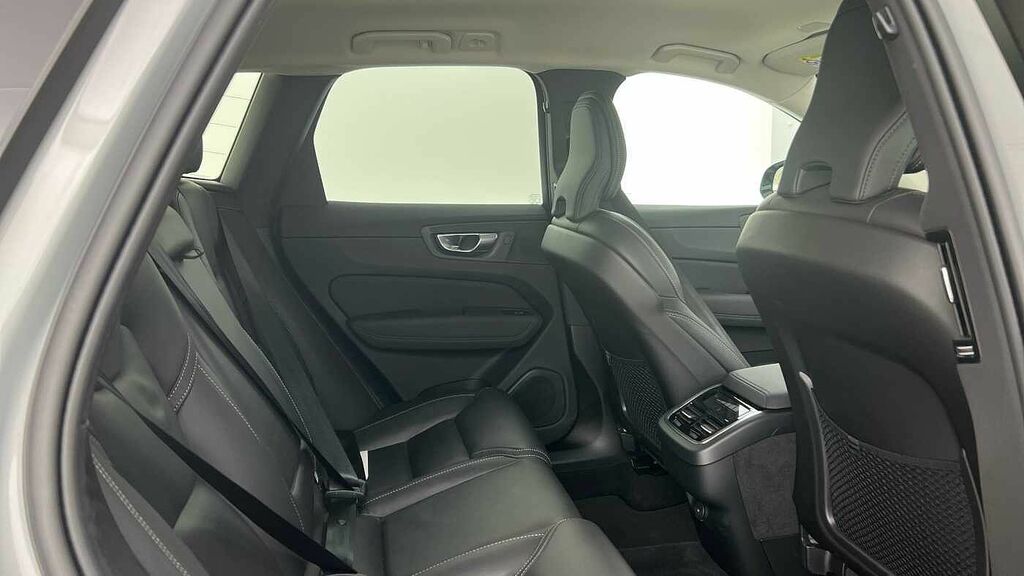 Volvo XC60 Plus Pro, B5 Awd Mild Hybrid, Dark Ventil RV75PXC Grey #6