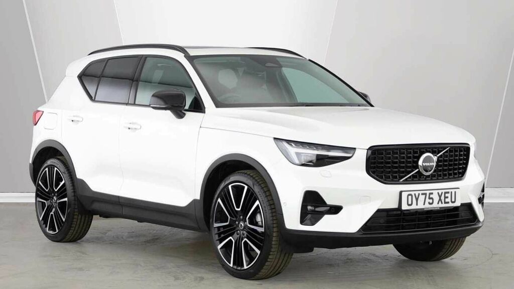 Volvo XC40 Ultra, B4 Mild Hybrid, Dark 21 Alloys, C White
