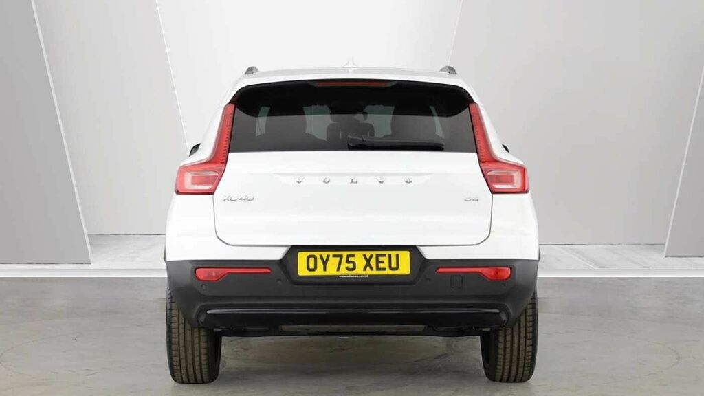 Volvo XC40 Ultra, B4 Mild Hybrid, Dark 21 Alloys, C White #4