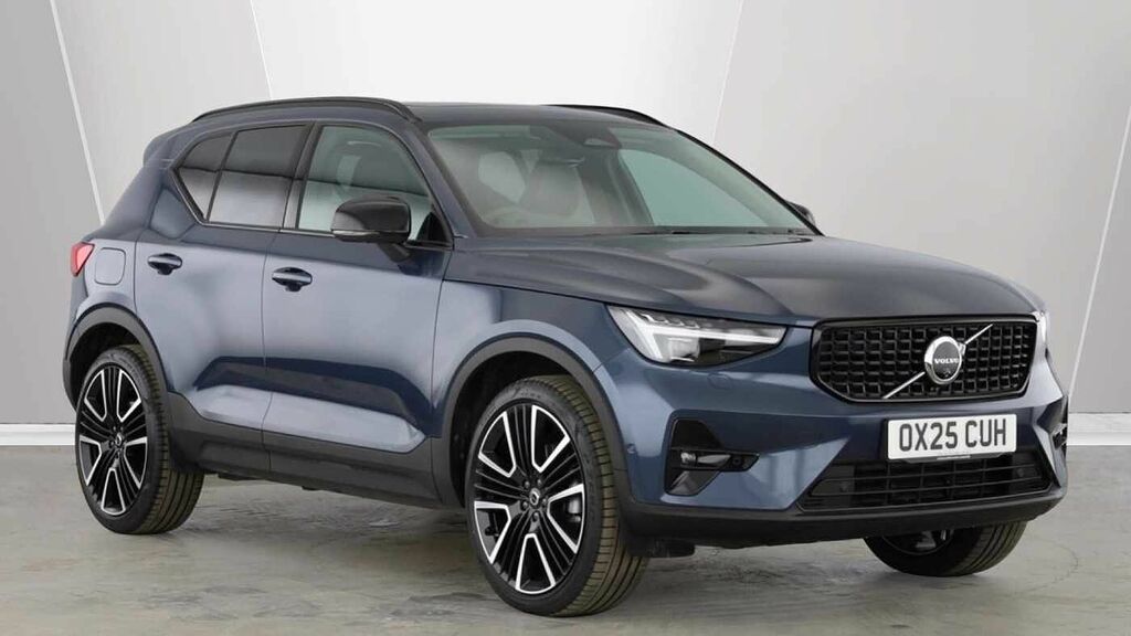 Volvo XC40 Ultra, B3 Mild Hybrid, Dark 21 Alloy Whe Blue