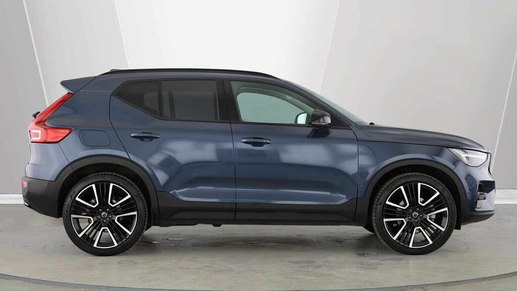 Volvo XC40 Ultra, B3 Mild Hybrid, Dark 21 Alloy Whe Blue #2