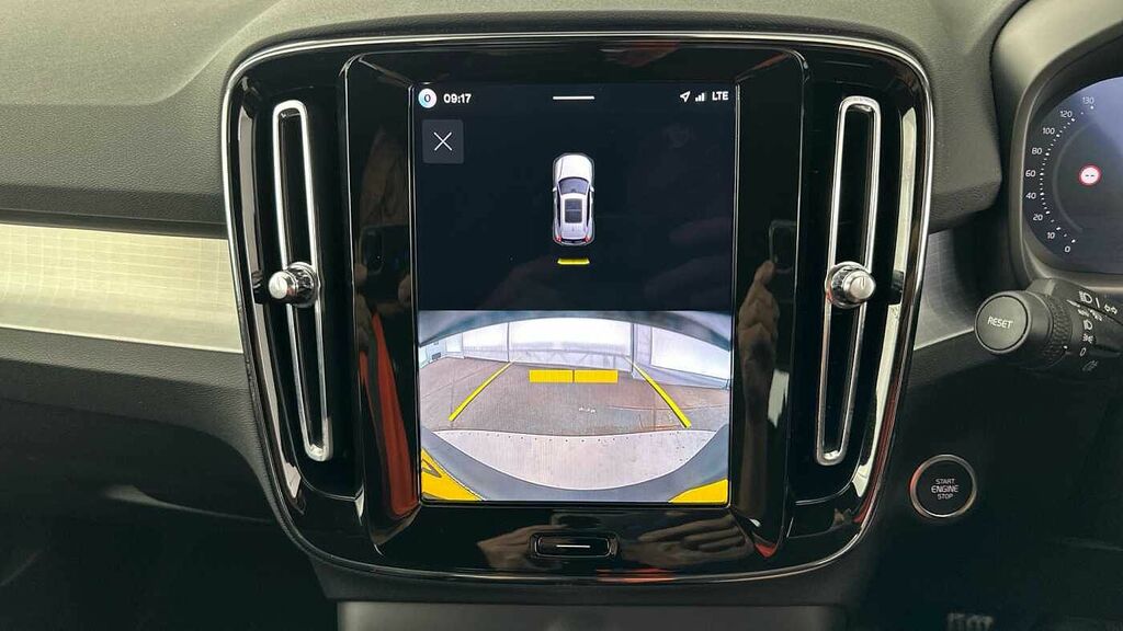Volvo XC40 Ultra, B3 Mild Hybrid, Bright Silver #21