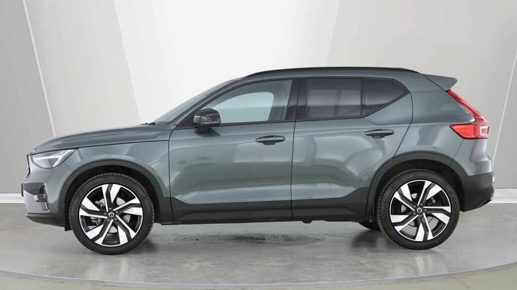 Volvo XC40 Plus, B4 Mild Hybrid, Dark Upgrade Wheels #6