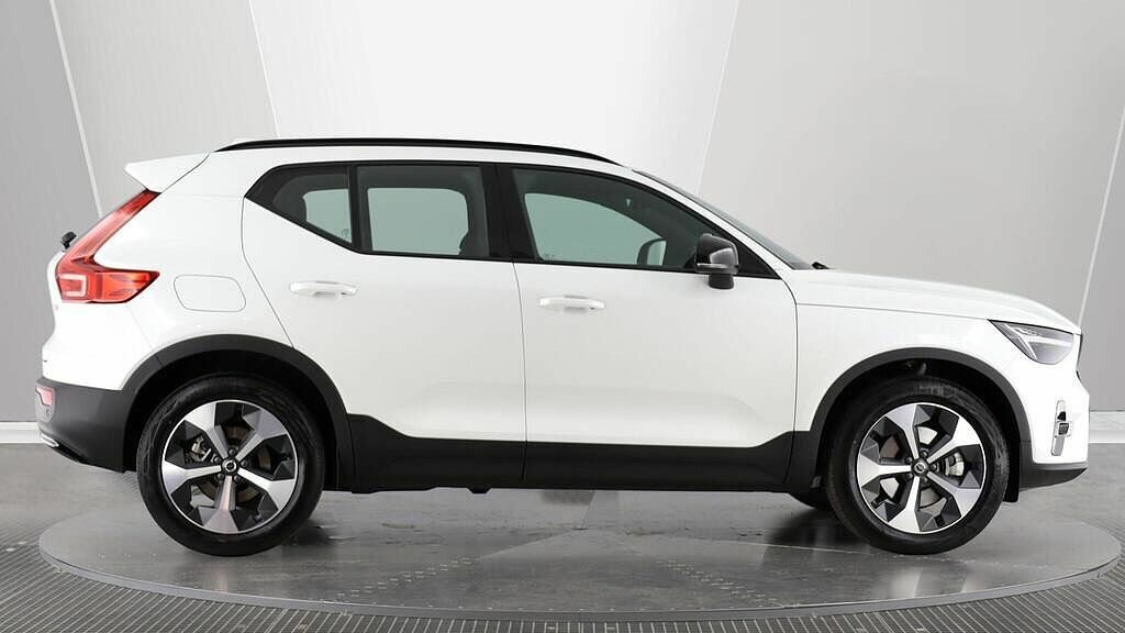 Volvo XC40 Plus, B3 Mild Hybrid, Dark Rear Camera, H White #2