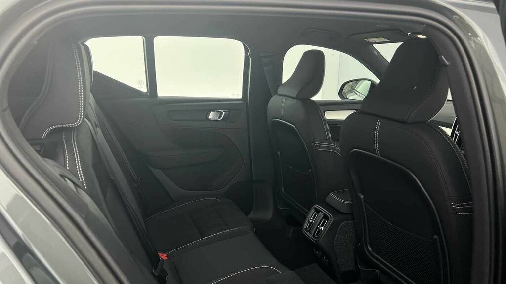 Volvo XC40 Plus, B3 Mild Hybrid, Dark Forset Lake, R #6