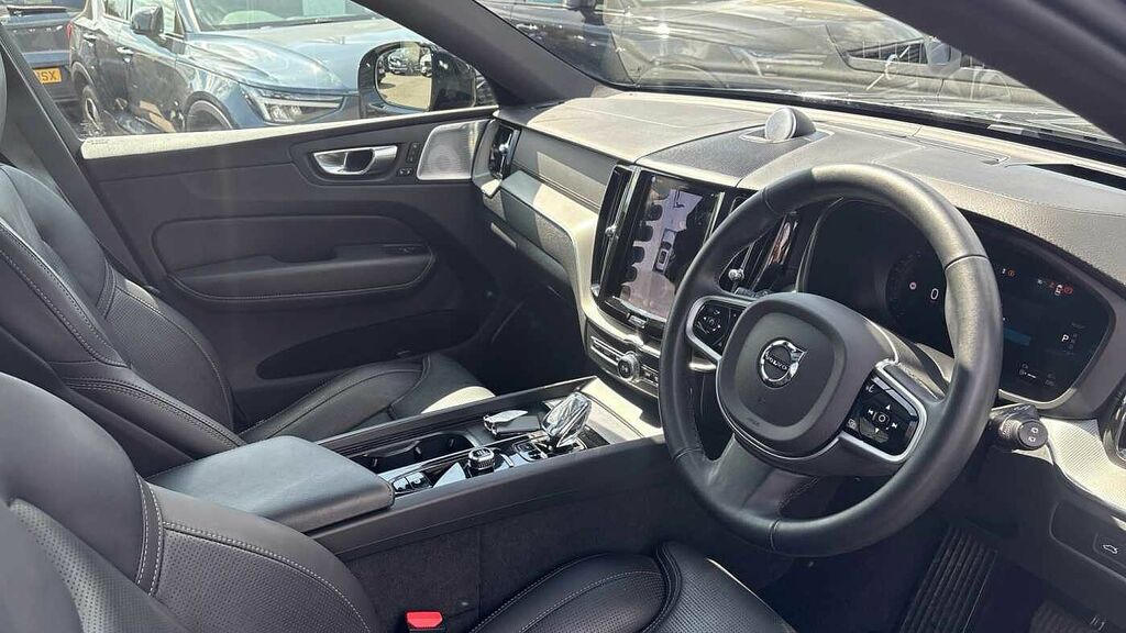 Volvo XC60 Black Edition Ultra, T8 Awd Plug-in Hybrid Panora Black #4