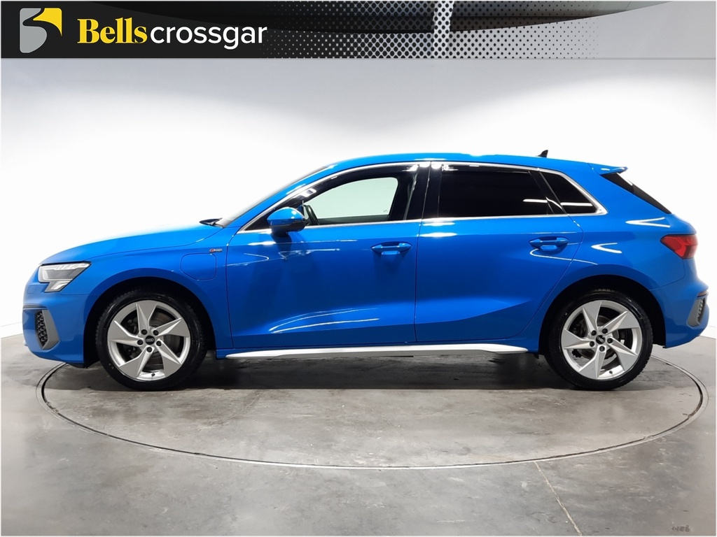 Audi A3 40 Tfsi E S Line S Tronic UGZ6498 Blue #3