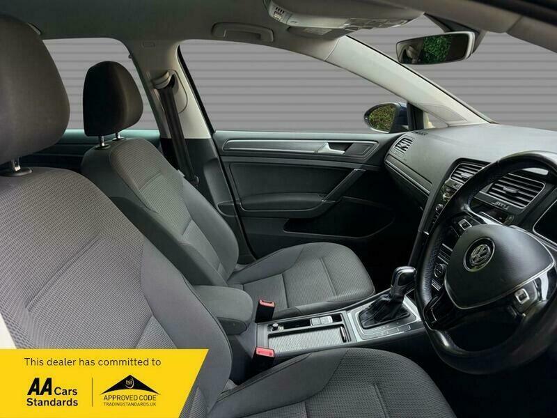 Volkswagen e-Golf Auto 5dr Blue #3