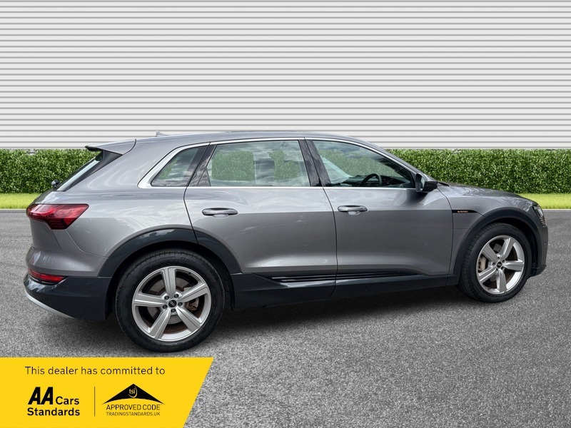 Audi E-tron 50 Black Edition Quattro 71.2Kwh 11Kw Charger White #14