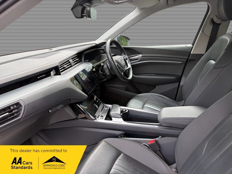 Audi E-tron 50 Black Edition Quattro 71.2Kwh 11Kw Charger White #15