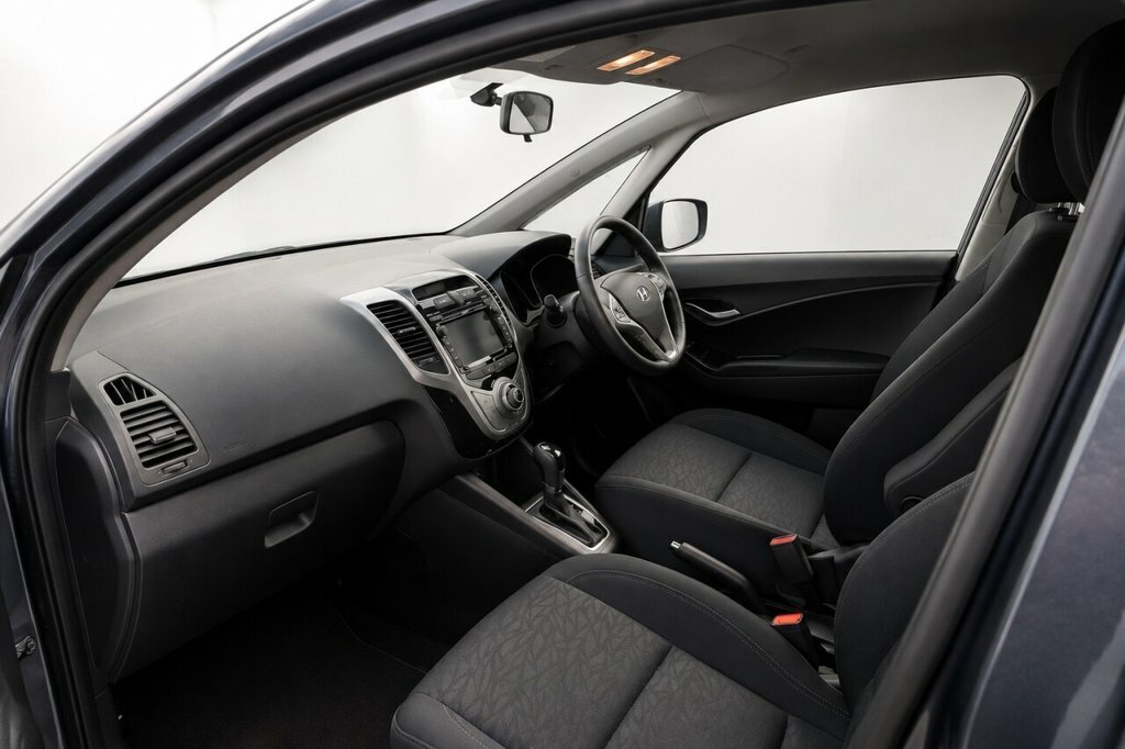 Hyundai Ix20 1.6 Se Hatchback Euro 6 125 Ps Silver #11