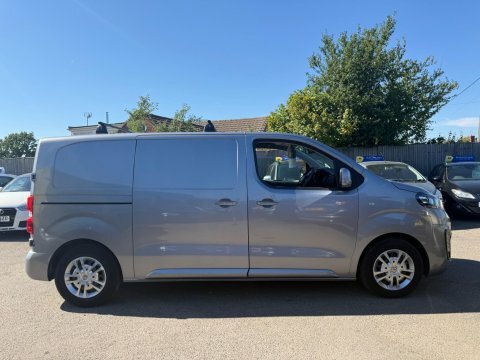 Vauxhall Vivaro 1.5 Turbo D Grey #4