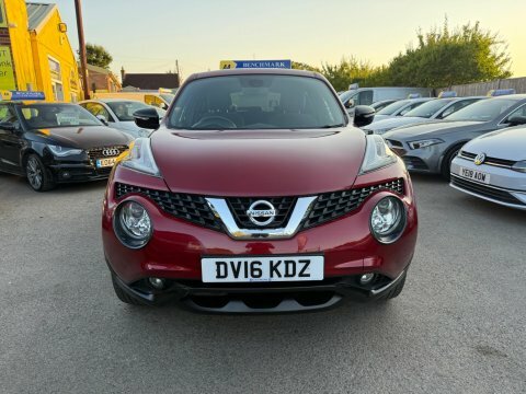 Nissan Juke 1.6 N-connecta Xtron Red #2