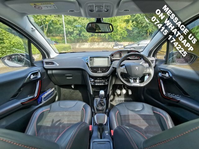 Peugeot 2008 Bluehdi Gt Line Suv White #2