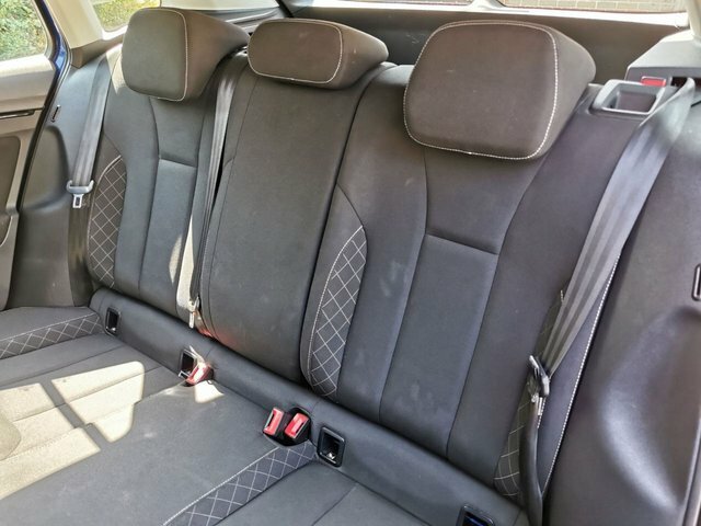 Skoda Kamiq 1.0 Tsi Se Dsg Hatchback Red #27