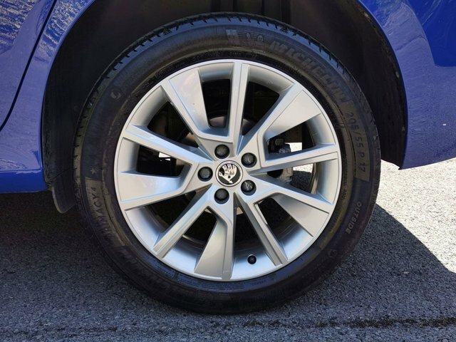 Skoda Kamiq 1.0 Tsi Se Dsg Hatchback Red #39