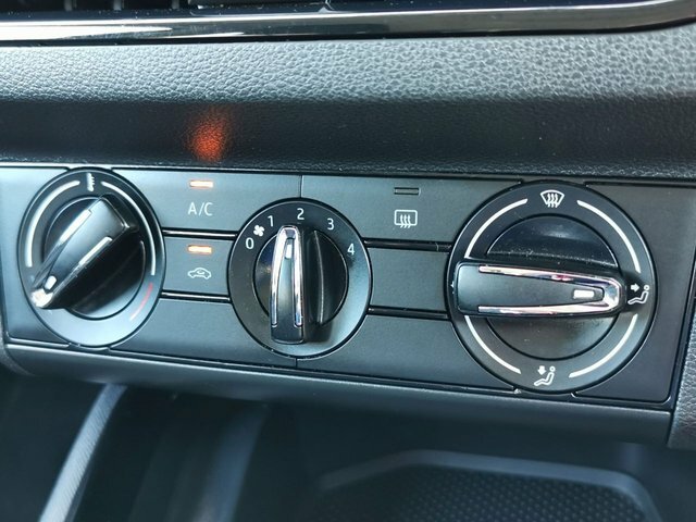 Skoda Kamiq 1.0 Tsi Se Dsg Hatchback Red #45