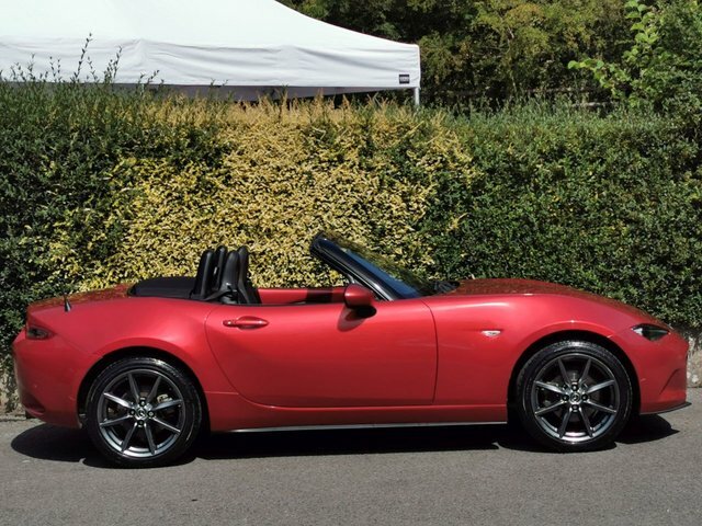 Mazda MX-5 Skyactiv-g Sport Nav Convertible Red #3