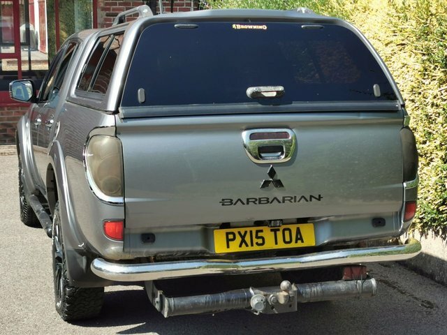 Mitsubishi L200 Pickup 2.5 Di-d Barbarian 4Wd Euro 5 Lb 201 Black #24