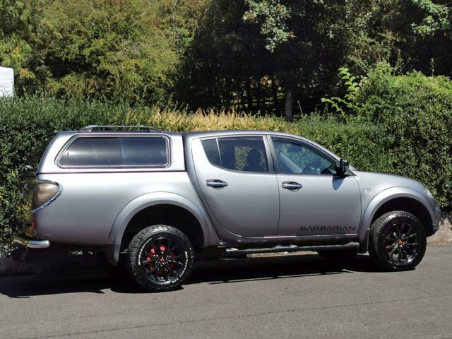 Mitsubishi L200 Pickup 2.5 Di-d Barbarian 4Wd Euro 5 Lb 201 Black #36