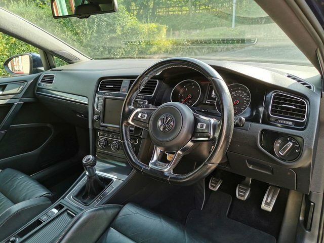 Volkswagen Golf Estate 1.6 Tdi Bluemotion Euro 5 Ss 20146 Black #8