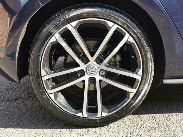Volkswagen Golf Estate 1.6 Tdi Bluemotion Euro 5 Ss 20146 Black #35