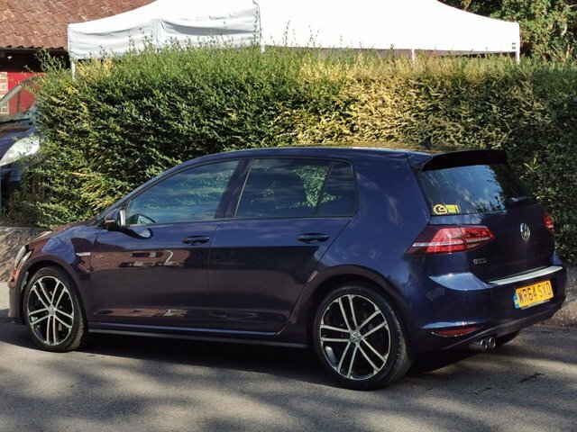 Volkswagen Golf Estate 1.6 Tdi Bluemotion Euro 5 Ss 20146 Black #22