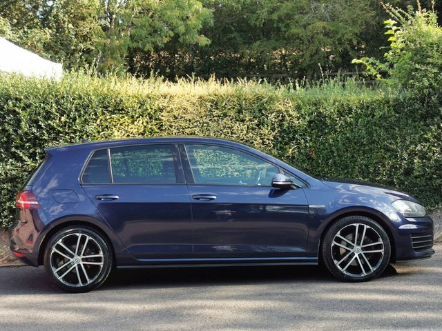 Volkswagen Golf Estate 1.6 Tdi Bluemotion Euro 5 Ss 20146 Black #3