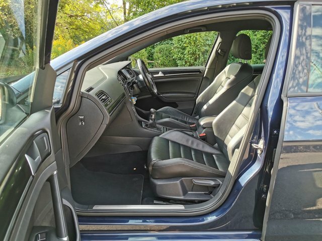 Volkswagen Golf Estate 1.6 Tdi Bluemotion Euro 5 Ss 20146 Black #16