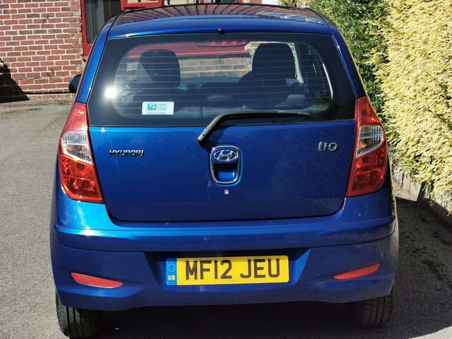 Hyundai I10 1.2 Classic Hatchback Euro 5 85 Red #28