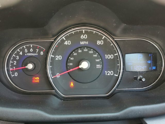 Hyundai I10 1.2 Classic Hatchback Euro 5 85 Red #42