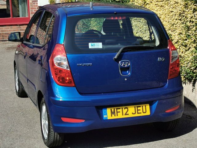 Hyundai I10 1.2 Classic Hatchback Euro 5 85 Red #23