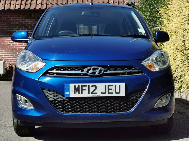 Hyundai I10 1.2 Classic Hatchback Euro 5 85 Red #14