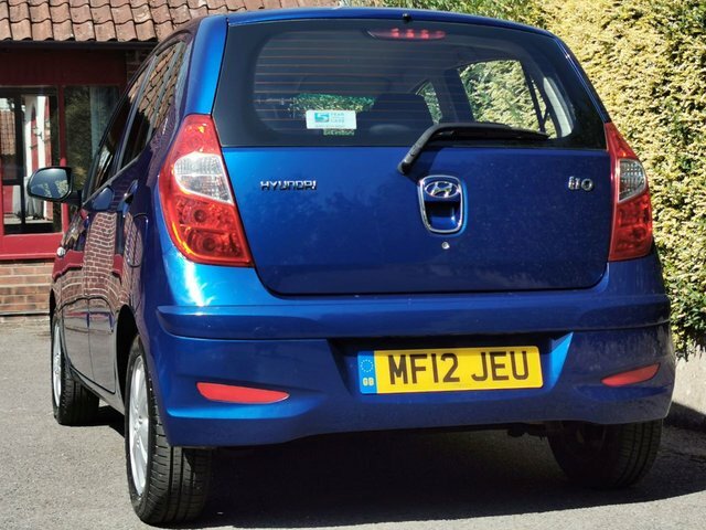 Hyundai I10 1.2 Classic Hatchback Euro 5 85 Red #24