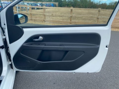 Volkswagen Up 1.0 115Ps Up Gti 115 Ps White #10