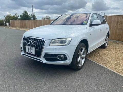 Audi Q5 2.0 Tfsi S White #2