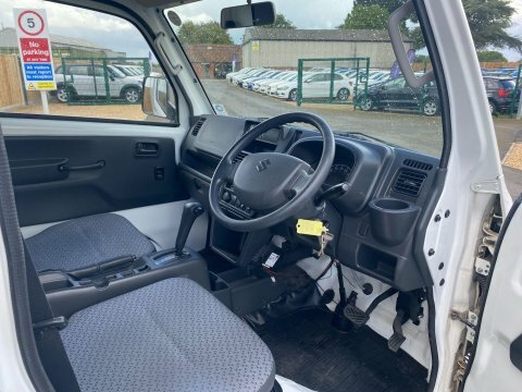 Suzuki Carry 0.6 Van White #5