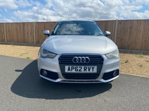 Audi A1 1.6 Tdi Sport Sportback Euro 5 White #3
