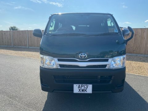 Toyota HiAce 2.0 Dx Green #2
