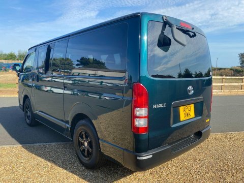Toyota HiAce 2.0 Dx Green #5